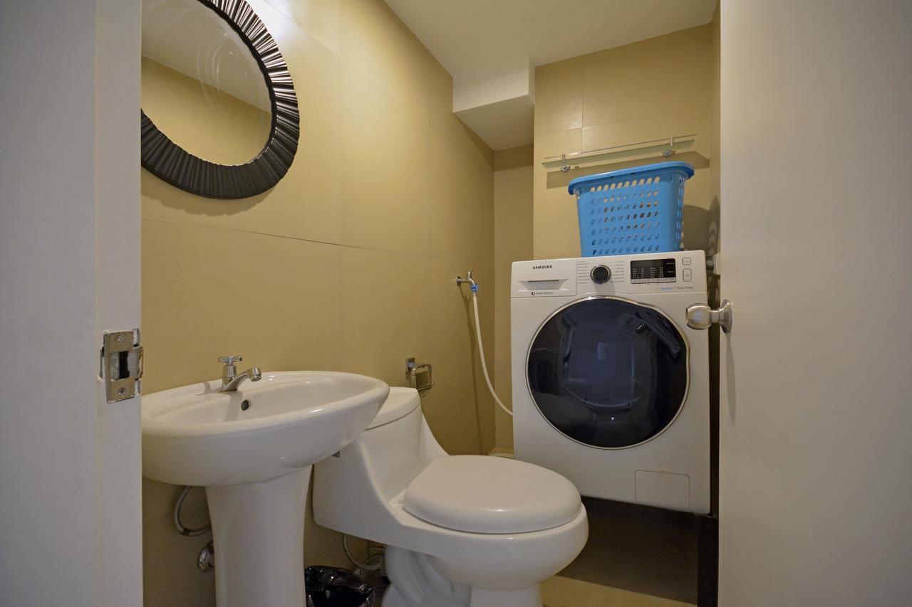 Victoria Soho Suites Манила Экстерьер фото
